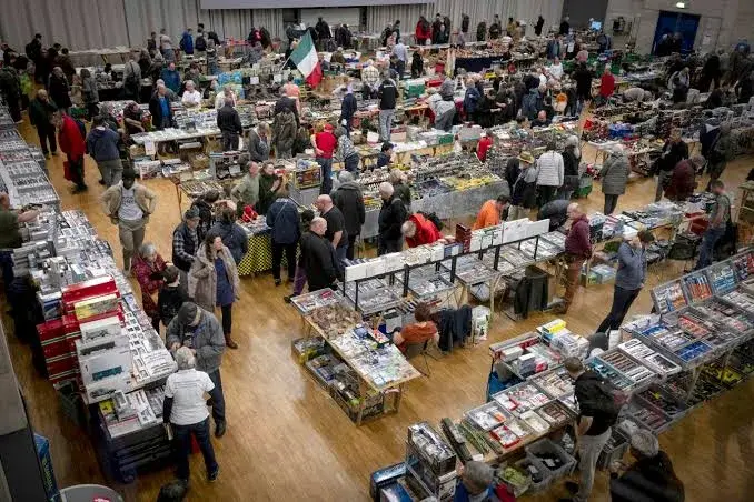 Bourse de jouets de collection de Fribourg, Granges-Paccot