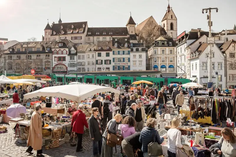 Flohmarkt Barfüsserplatz, Basel