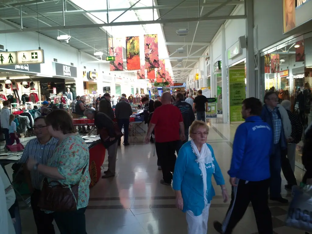 Flohmarkt am Einkaufszentrum Schöne Aussicht, Weißenfels
