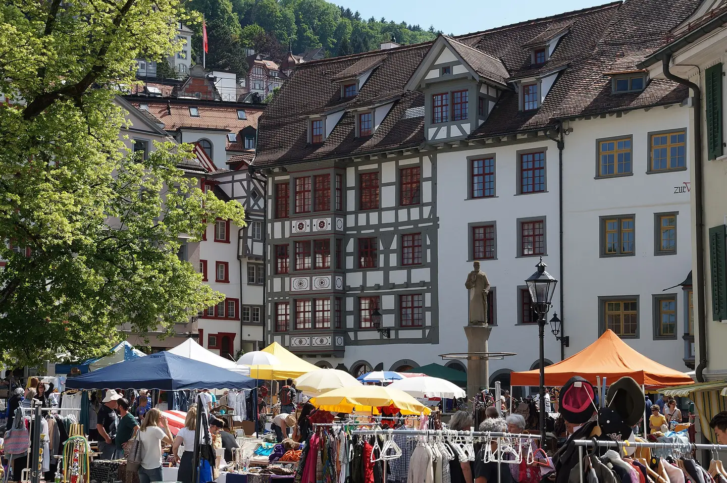 Flohmarkt Gallusplatz, St. Gallen