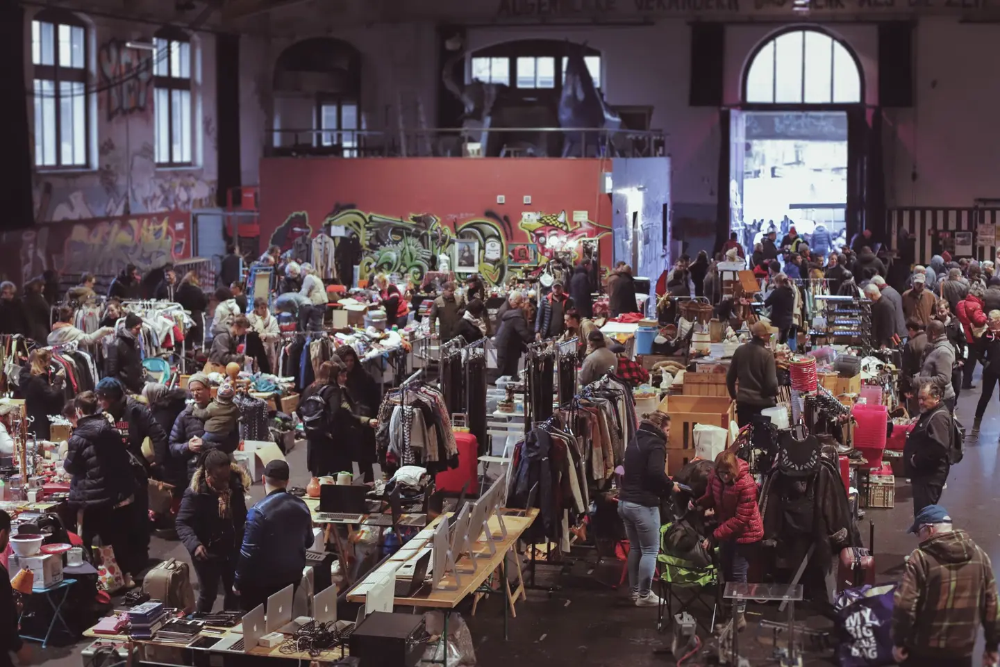 Flohmarkt Grosse Halle, Bern