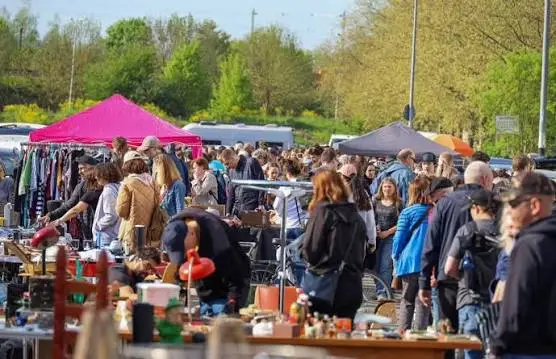 Gross-Flohmarkt Messplatz, Karlsruhe
