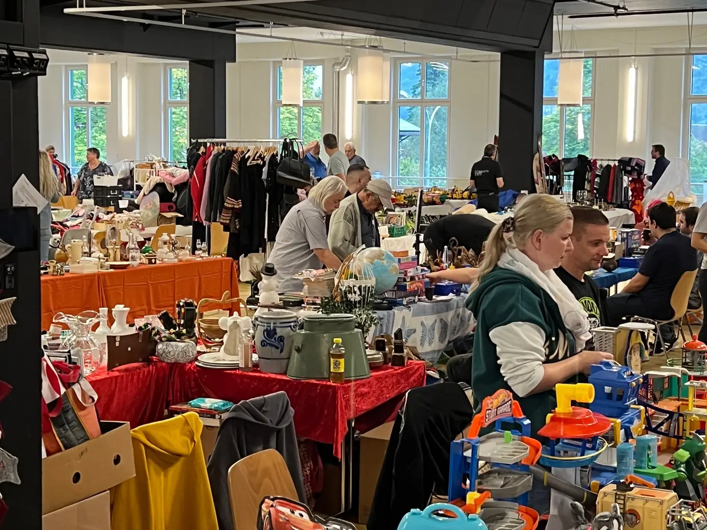 Hallen-Flohmarkt Flumserei
