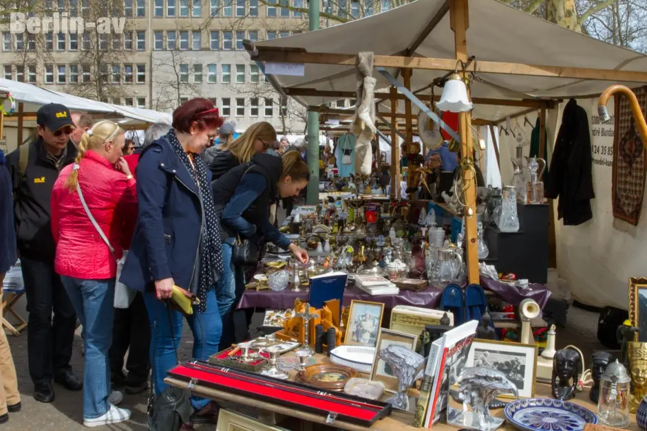 Kunst- & Trödelmarkt Fehrbelliner Platz, Berlin