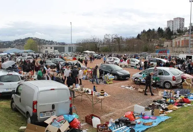 Vide-grenier de Villars-Tiercelin
